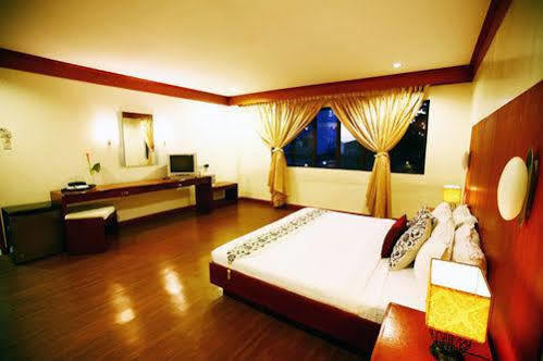 Nagaland Hotel Bagian luar foto